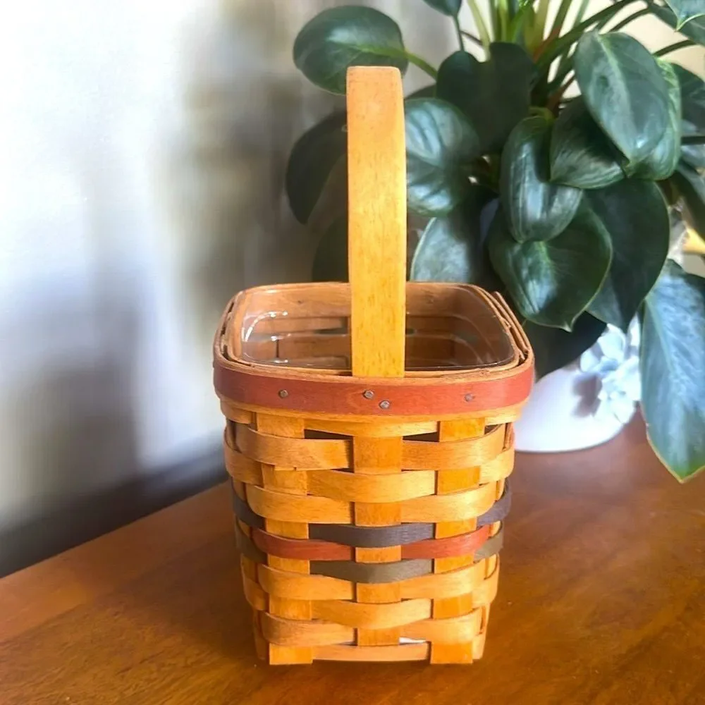 Rare! Longaberger 1992 Signed Vintage Woven Basket with Protective Liner!